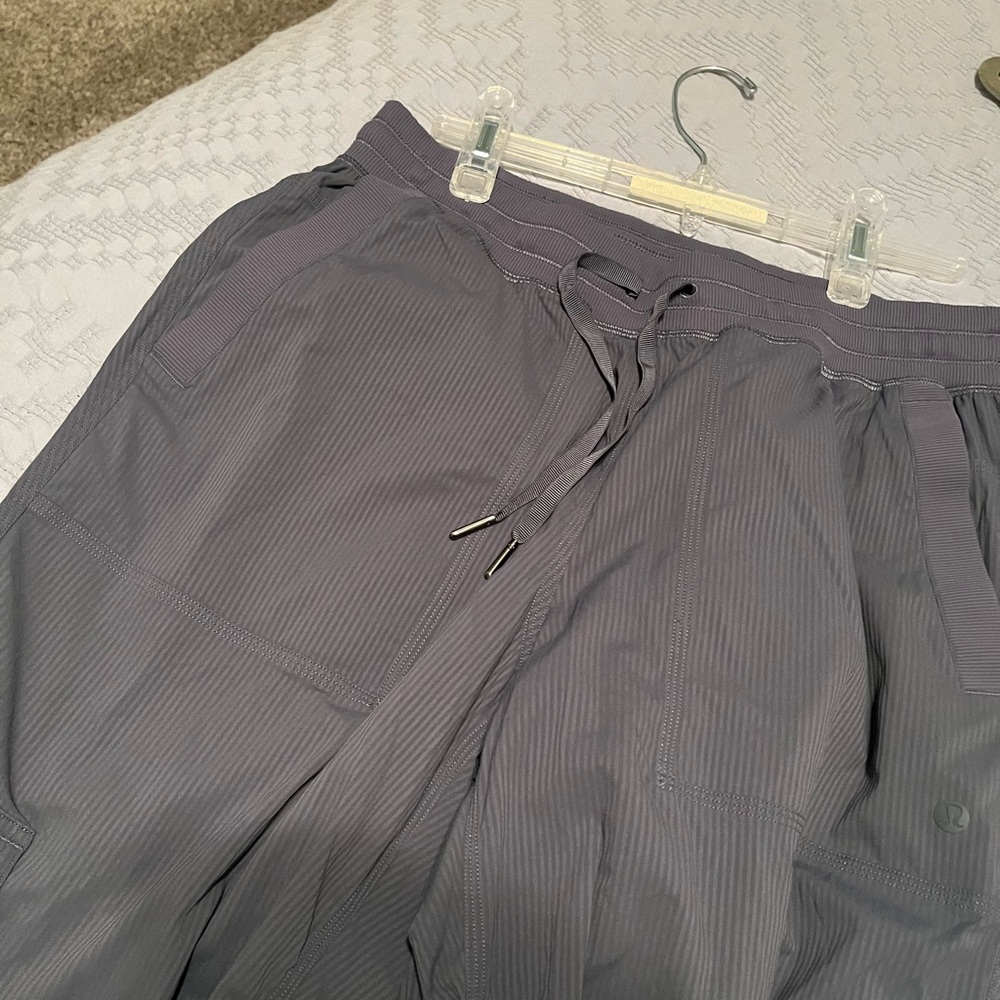 Dance Studio Relaxed Fit Mid Rise Cargo Pant